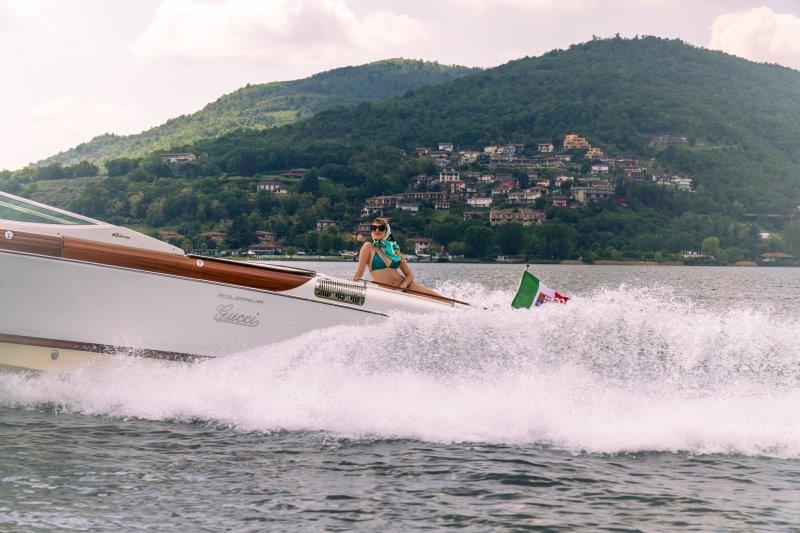 2011 RIVA 33' AQUARIVA GUCCI 